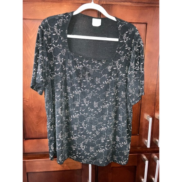 Urban Works Black & Silver Embossed Matching Blouse & Skirt Size 2X! - Picture 7 of 12